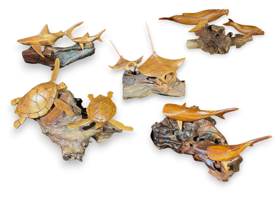 FAMILIA 2 TIBURON/2 TORTUGA/2 BALLENA/2 MANTA/2 TIBURON BALLENA