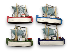 BARCO PESCADOR 12x9,5cm 4 COLORES Pack 12